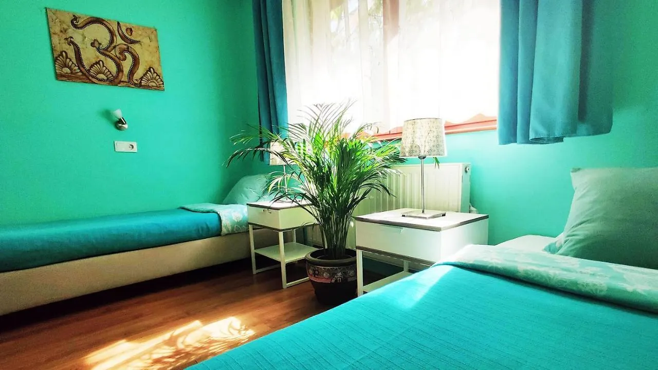 Shantee House Budapest 0*,