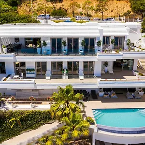 Clifton Yolo Spaces - Clifton Mansion Guest house Cape Town